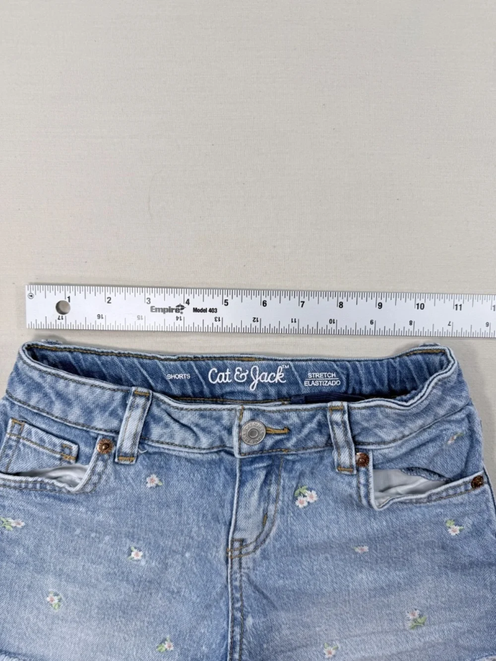 Cat & Jack Girls Floral Embroidered Denim Jean Shorts Stretch Size S (6/7)